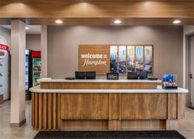 Hampton Inn & Suites Riverside/Corona East 5