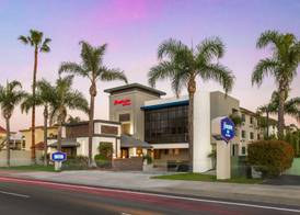 Hampton Inn by Hilton Costa Mesa Newport Beach 2