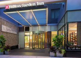 Hilton Garden Inn Central Park South 3