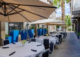DoubleTree by Hilton Campbell - Pruneyard Plaza 4