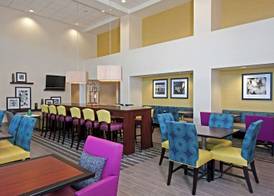 Hampton Inn & Suites Bloomington-Normal 3