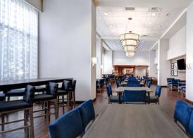 Hampton Inn & Suites Alexandria Old Town Area South 2