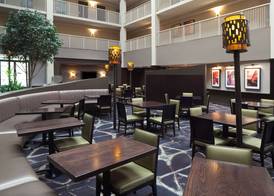 Embassy Suites by Hilton Philadelphia Airport 5