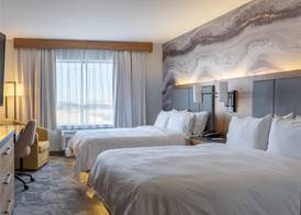 DoubleTree by Hilton Fort Worth Fossil Creek 5