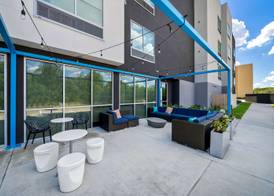 Tru by Hilton Plano Hwy 75 4