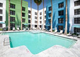 DoubleTree by Hilton Phoenix Chandler 5