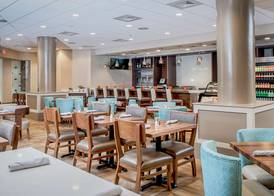DoubleTree by Hilton West Palm Beach Airport 5