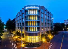 Hilton Garden Inn Alexandria Old Town National Harbor 3