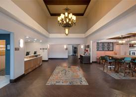 Hampton Inn & Suites Fresno 3