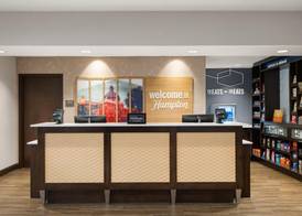 Hampton Inn & Suites Deland 4