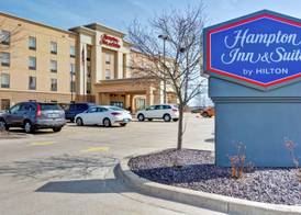 Hampton Inn & Suites Peoria at Grand Prairie, IL 3