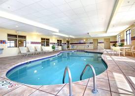 Hampton Inn & Suites West Bend 4
