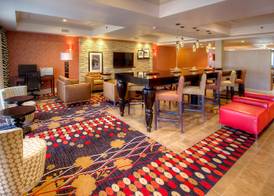 Hampton Inn Fremont 3