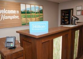 Hampton Inn & Suites Williamsport-Faxon Exit 5