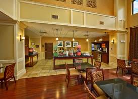 Hampton Inn & Suites Sevierville @ Stadium Drive 5