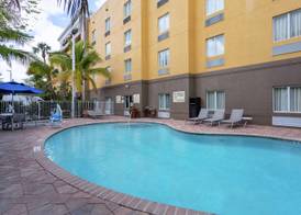 Hampton Inn & Suites Ft. Pierce 5