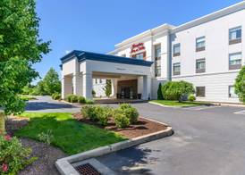 Hampton Inn & Suites Hartford-Manchester 4