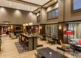 Hampton Inn & Suites Columbus Polaris 2