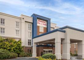 Hampton Inn & Suites Plymouth 5