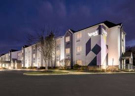Spark by Hilton Sterling Dulles Airport 3