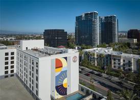 Hotel Zessa Orange County Airport, a DoubleTree by Hilton 4