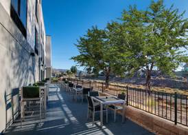 Hampton Inn & Suites Las Vegas-Henderson 2