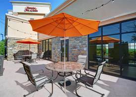 Hampton Inn and Suites Robbinsville 4