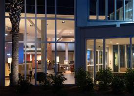 DoubleTree Hotel & Suites Charleston Airport 2