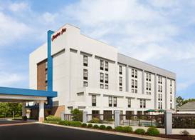 Hampton Inn Charlotte/Matthews 2