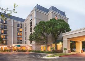 DoubleTree by Hilton Austin-University Area 2