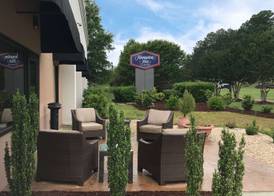 Hampton Inn Raleigh/Durham-Airport 4
