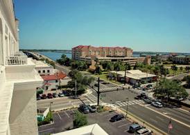 Hampton Inn & Suites Bradenton Downtown Historic District 5