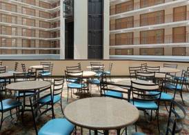 Embassy Suites by Hilton Tulsa I-44 4