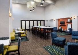 Hampton Inn & Suites Savannah - I-95 South - Gateway 4