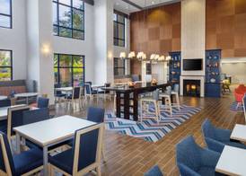 Hampton Inn Garden City Long Island 2