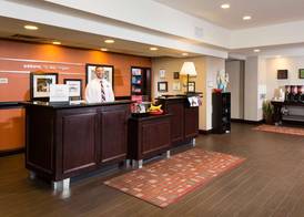 Hampton Inn & Suites Las Vegas South 4