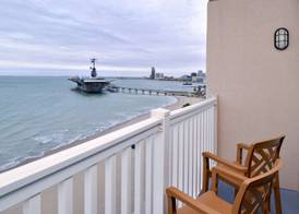 DoubleTree by Hilton Corpus Christi Beachfront 3