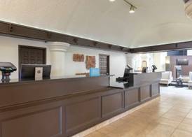 Embassy Suites by Hilton Tulsa I-44 3