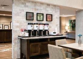Hampton Inn & Suites Hudson, WI 5