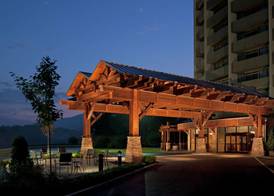 The Park Vista - a DoubleTree by Hilton Hotel - Gatlinburg 3