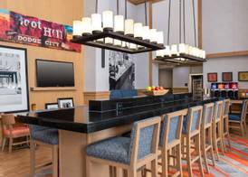 Hampton Inn & Suites Dodge City 3