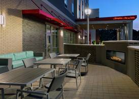 Hampton Inn & Suites Atlanta Buckhead Place 4