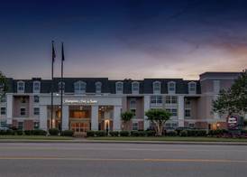 Hampton Inn & Suites Williamsburg-Richmond Rd. 2