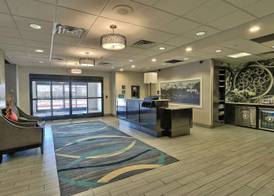 Hampton Inn & Suites Albuquerque Airport 4