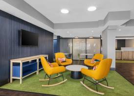 Spark by Hilton Bakersfield Central 5