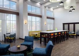 Hampton Inn & Suites Savannah - I-95 South - Gateway 3