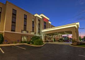 Hampton Inn & Suites Toledo-Perrysburg 3
