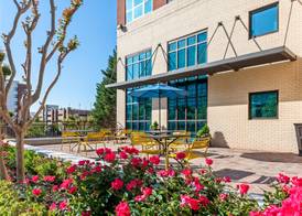 Hampton Inn & Suites National Harbor-NEWLY RENOVATED 4