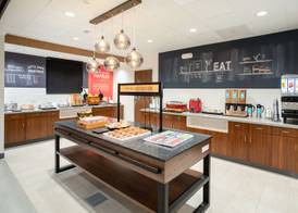 Hampton Inn & Suites Watsonville 5