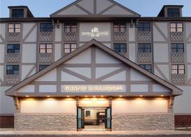 Hotel Royer Urbana Champaign, Tapestry Collection by Hilton 3